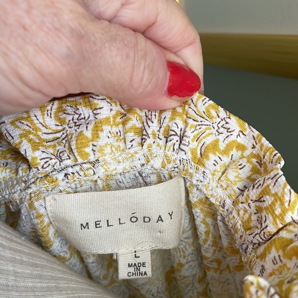 Beautiful yellow flowered boho blouse - Picture 5 of 6